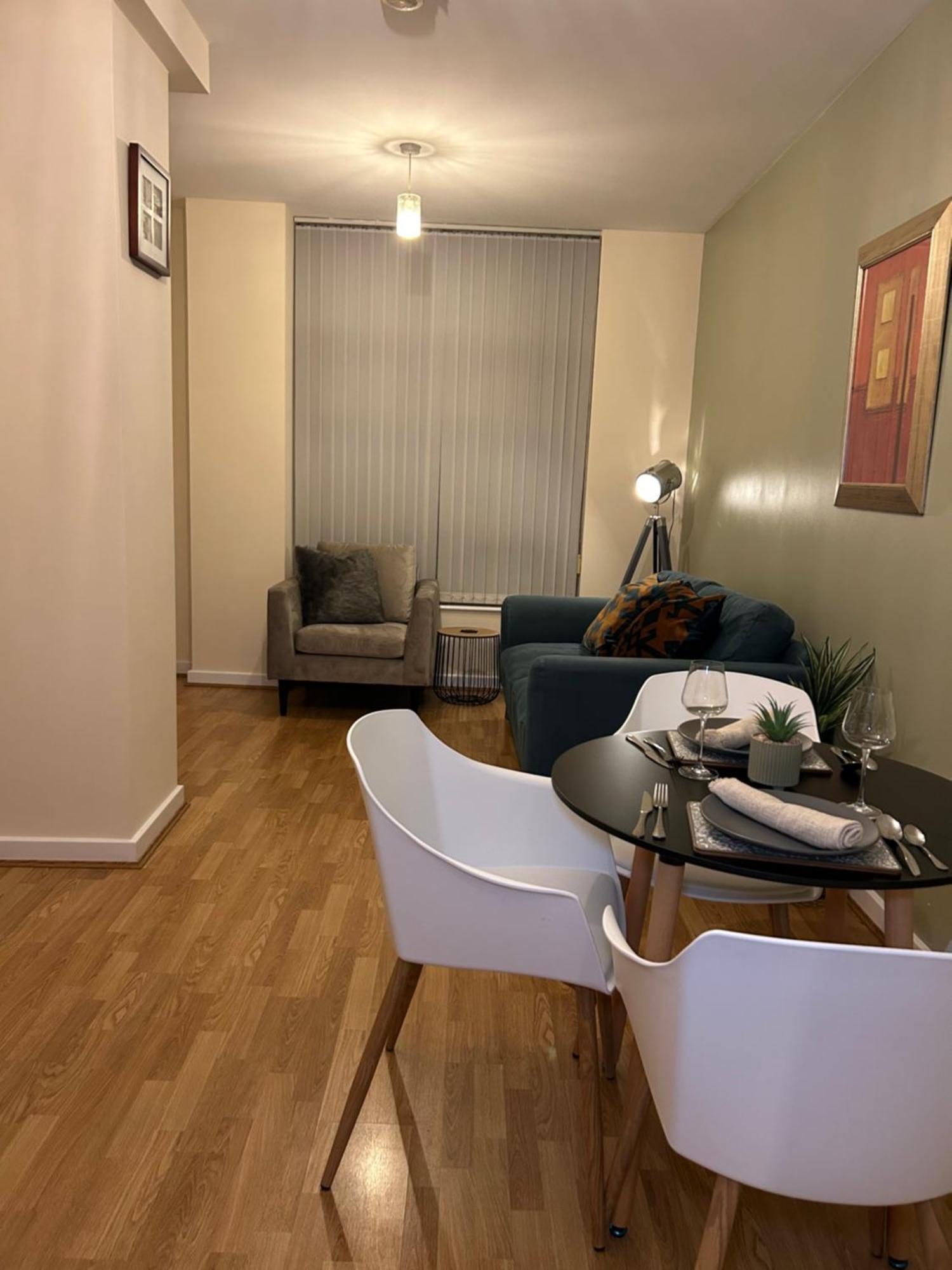 Central Birmingham City Apartment -Smart Tv - Free Parking Onsite Zewnętrze zdjęcie